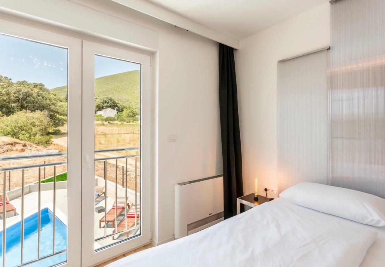 Villa Mila Kastela Kastel Novi Bagian luar foto