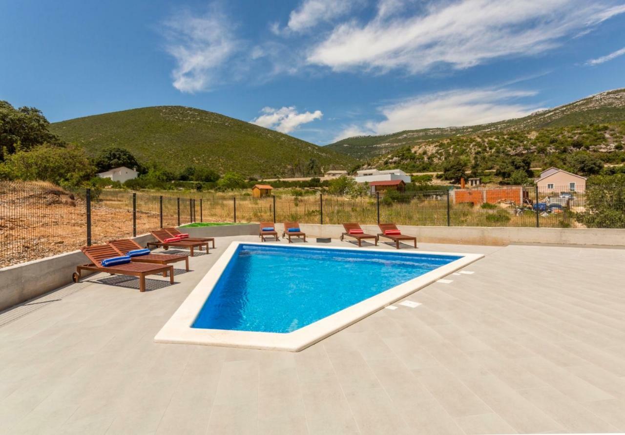Villa Mila Kastela Kastel Novi Bagian luar foto
